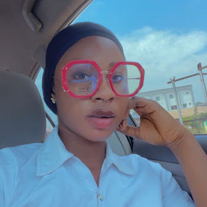 Meet your Posher, Olaide kaothar